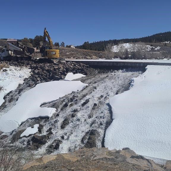 Evacuation notice lifted in Utah town downstream from cracked dam